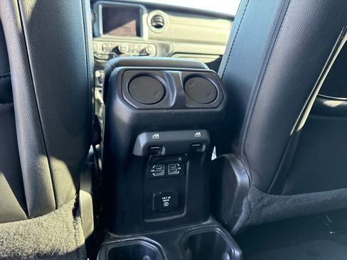 Used 2021 Jeep Gladiator Overland w/ Popular Equipment Package image 16