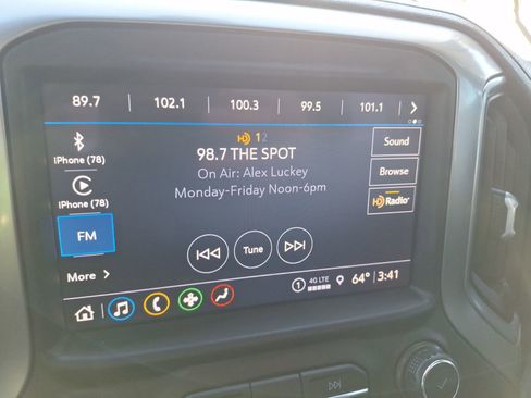 Used 2021 Chevrolet Silverado 1500 LTZ image 26