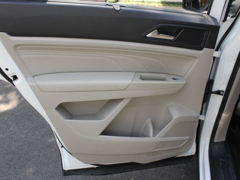Used 2021 Volkswagen Atlas SE FWD image 20