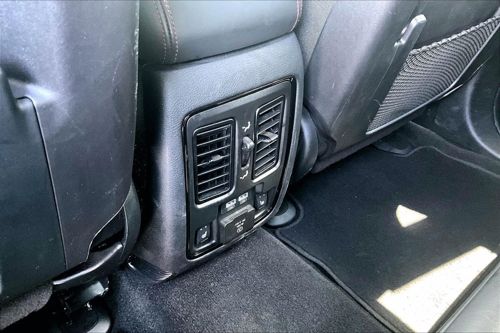 Used 2025 Dodge Durango R/T AWD/4WD image 10
