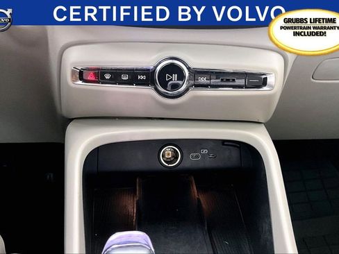 Used 2023 Volvo XC40 B5 Ultimate w/ Protection Package Premier image 32