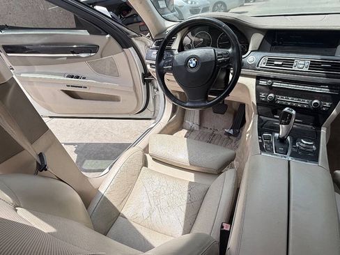 Used 2009 BMW 750Li RWD image 32