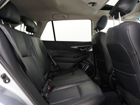 Used 2022 Subaru Outback Limited AWD/4WD image 14