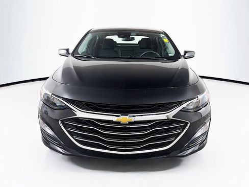 Used 2024 Chevrolet Malibu LT FWD image 2