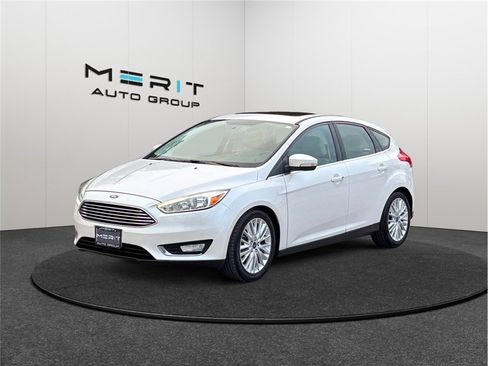 Used 2015 Ford Focus Titanium image 4