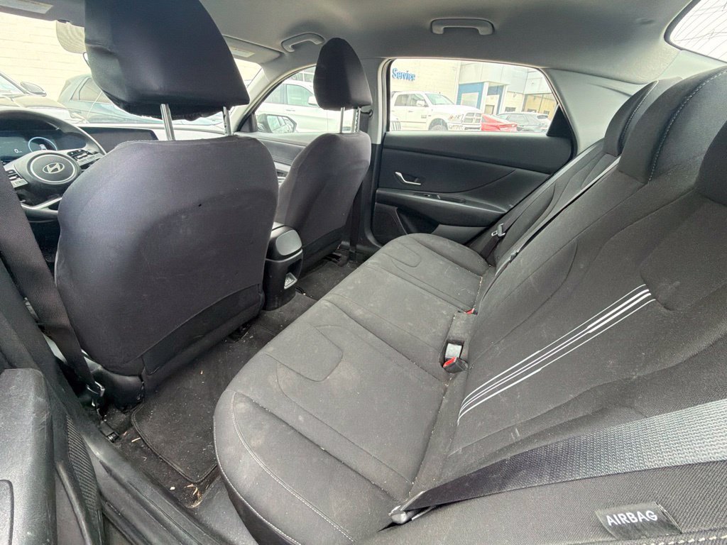 Used 2024 Hyundai Elantra Blue FWD image 8