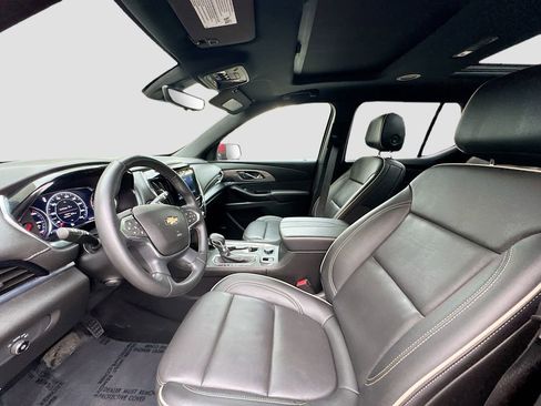 Used 2023 Chevrolet Traverse Premier FWD image 22