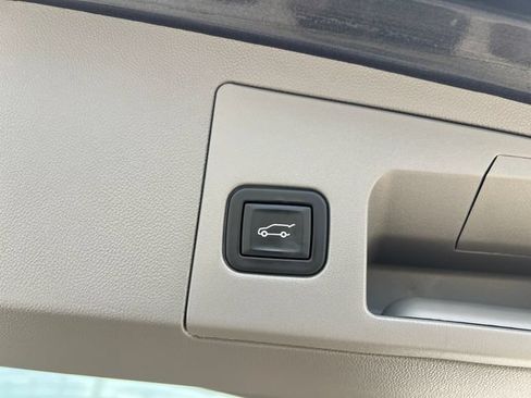 Certified 2023 Cadillac XT5 Premium Luxury AWD/4WD image 20
