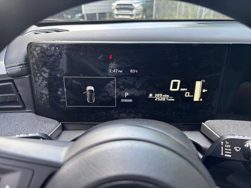 Used 2025 Nissan Kicks SV FWD image 33