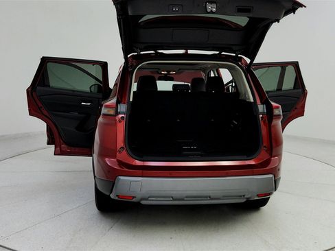 Used 2024 Nissan Rogue SL w/ SL Premium Package image 23