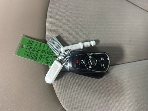 Used 2017 Buick Envision Preferred FWD image 26