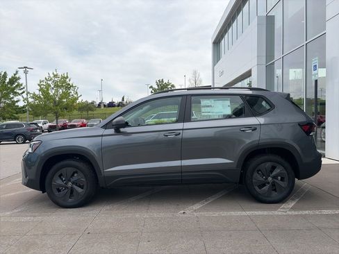 New 2026 Volkswagen Taos S FWD image 4