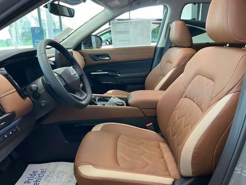 New 2026 Nissan Pathfinder Platinum w/ Cargo Package AWD/4WD image 13