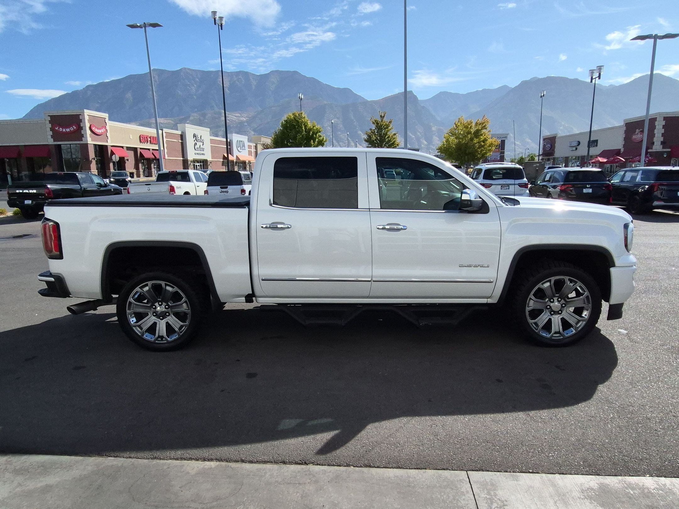 Used 2017 GMC Sierra 1500 Denali w/ Denali Ultimate Package AWD/4WD image 2