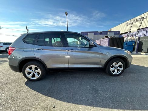 Used 2011 BMW X3 xDrive28i w/ Premium Pkg image 4