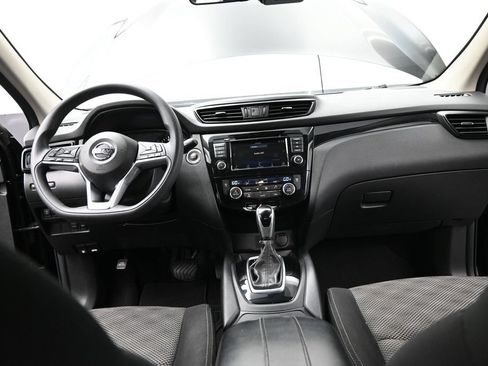 Used 2020 Nissan Rogue Sport SV FWD image 26