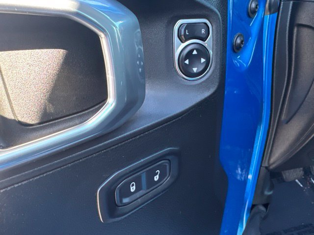 Used 2022 Jeep Gladiator Mojave w/ LED Lighting Group AWD/4WD image 21
