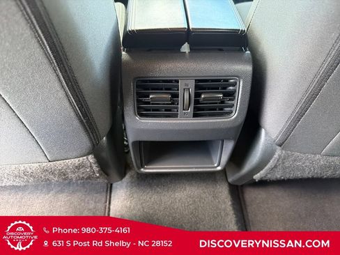 Certified 2024 Nissan Rogue S FWD image 29