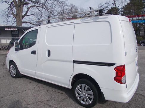 Used 2020 Nissan NV200 SV image 16