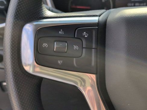Used 2025 Chevrolet Blazer LT FWD image 20