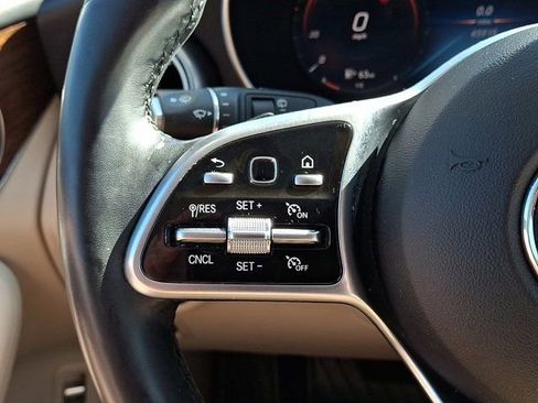 Used 2021 Mercedes-Benz GLC 300 4MATIC image 26