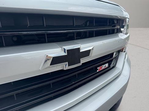 Used 2019 Chevrolet Silverado 1500 LT w/ All Star Edition AWD/4WD image 12