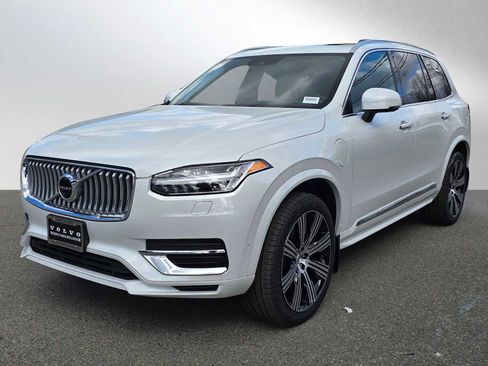 Certified 2022 Volvo XC90 T8 Inscription w/ Advanced Package image 7