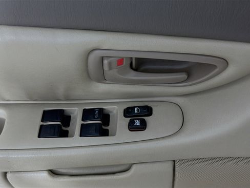 Used 2003 Toyota Avalon XL image 19