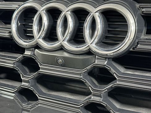 Used 2023 Audi Q5 2.0T Premium Plus w/ Premium Plus Package image 15