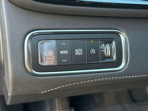 Used 2025 Buick Enclave Preferred image 24