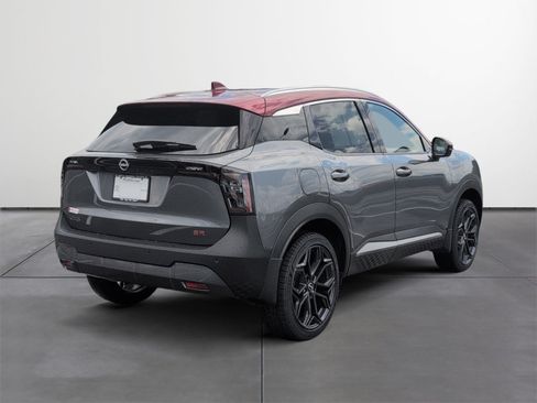 Used 2025 Nissan Kicks SR w/ SR Premium Package FWD image 5