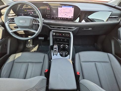 Certified 2025 Audi Q5 Premium w/ Convenience Package AWD/4WD image 13