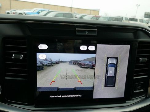 New 2026 Ford F250 Lariat w/ Black Appearance Package image 24