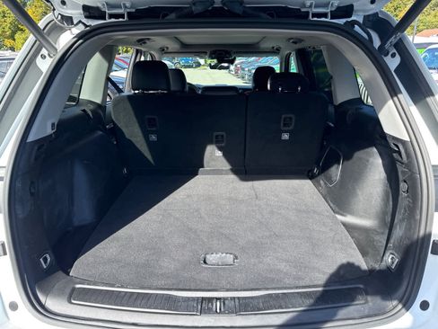 Used 2023 Jeep Grand Cherokee 30th Anniversary image 38