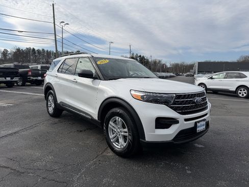 Certified 2023 Ford Explorer XLT w/ Class IV Trailer Tow Package image 9