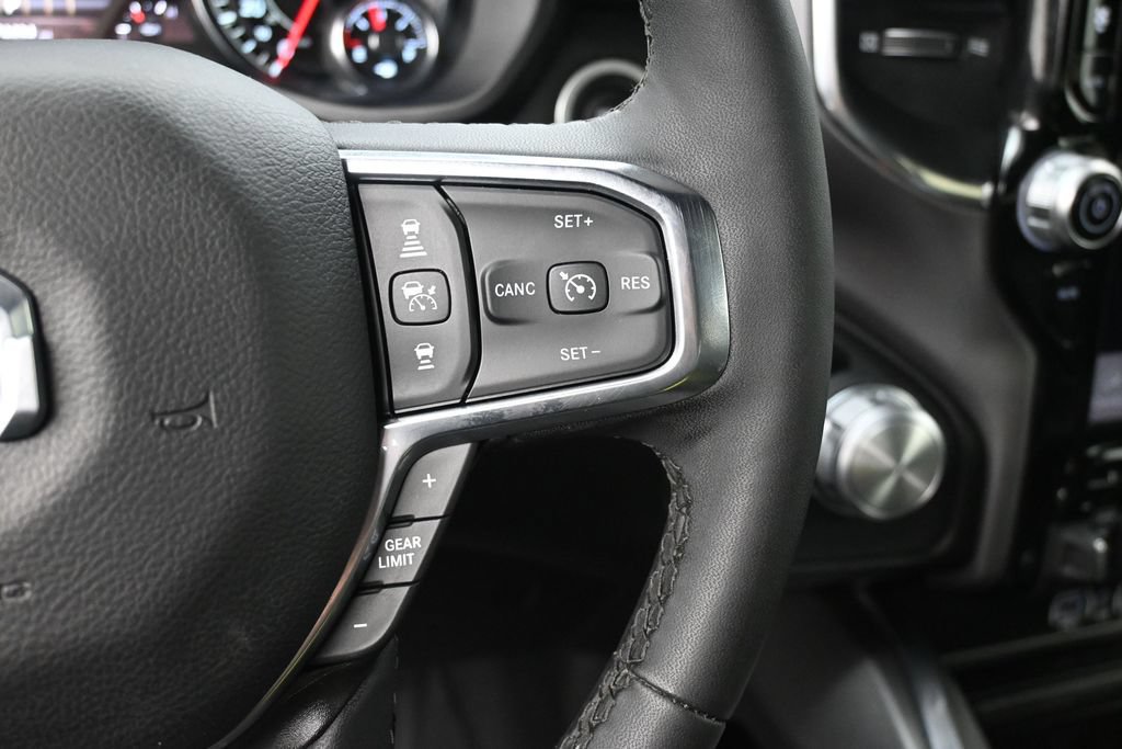Used 2025 RAM 1500 Laramie w/ Sport Appearance Package AWD/4WD image 9