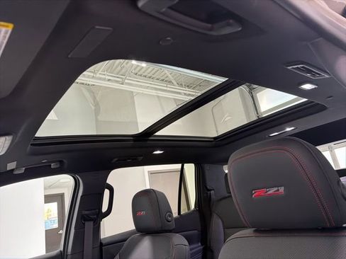 New 2026 Chevrolet Traverse Z71 image 11