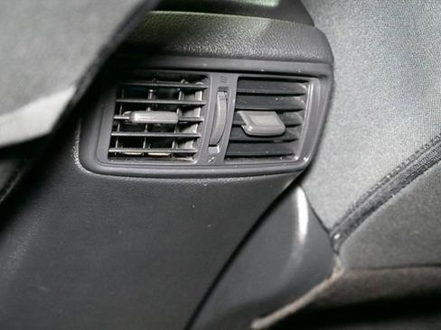 Used 2020 Nissan Rogue S AWD/4WD image 44