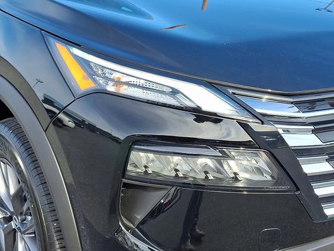 Certified 2026 Nissan Rogue S image 11