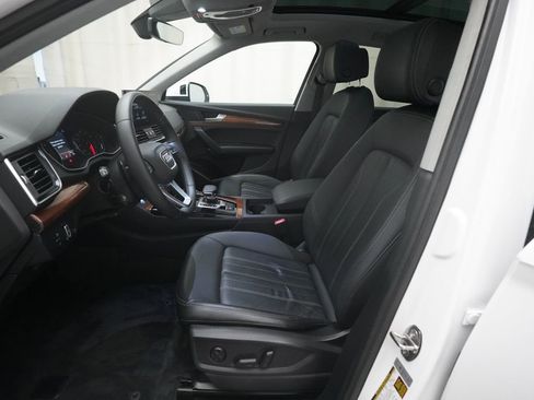 Used 2023 Audi Q5 Premium w/ Convenience Package AWD/4WD image 7