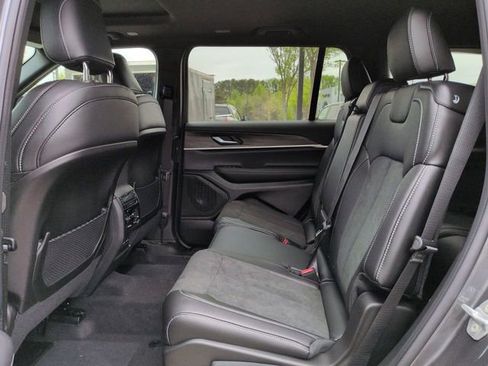 New 2026 Jeep Grand Cherokee L 2WD image 14