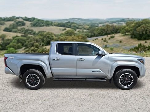 Used 2024 Toyota Tacoma TRD Sport RWD image 12