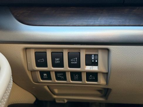 Used 2017 Subaru Outback 2.5i Limited image 29