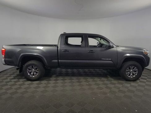 Used 2019 Toyota Tacoma SR5 image 10