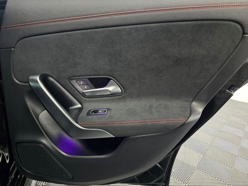 Used 2022 Mercedes-Benz CLA 250 4MATIC image 21