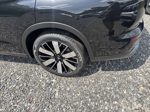 New 2025 Mitsubishi Outlander SE image 7