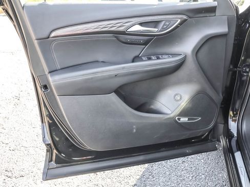 Used 2022 Buick Envision Avenir w/ Technology Package II image 28