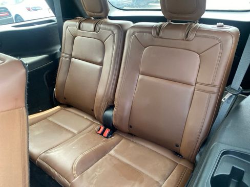 Used 2020 Lincoln Aviator Reserve w/ Equipment Group 201A RWD image 14