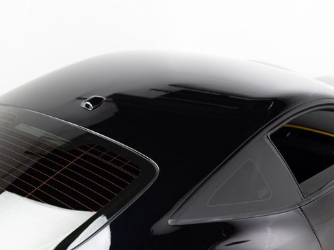Certified 2022 Ferrari Roma RWD image 31