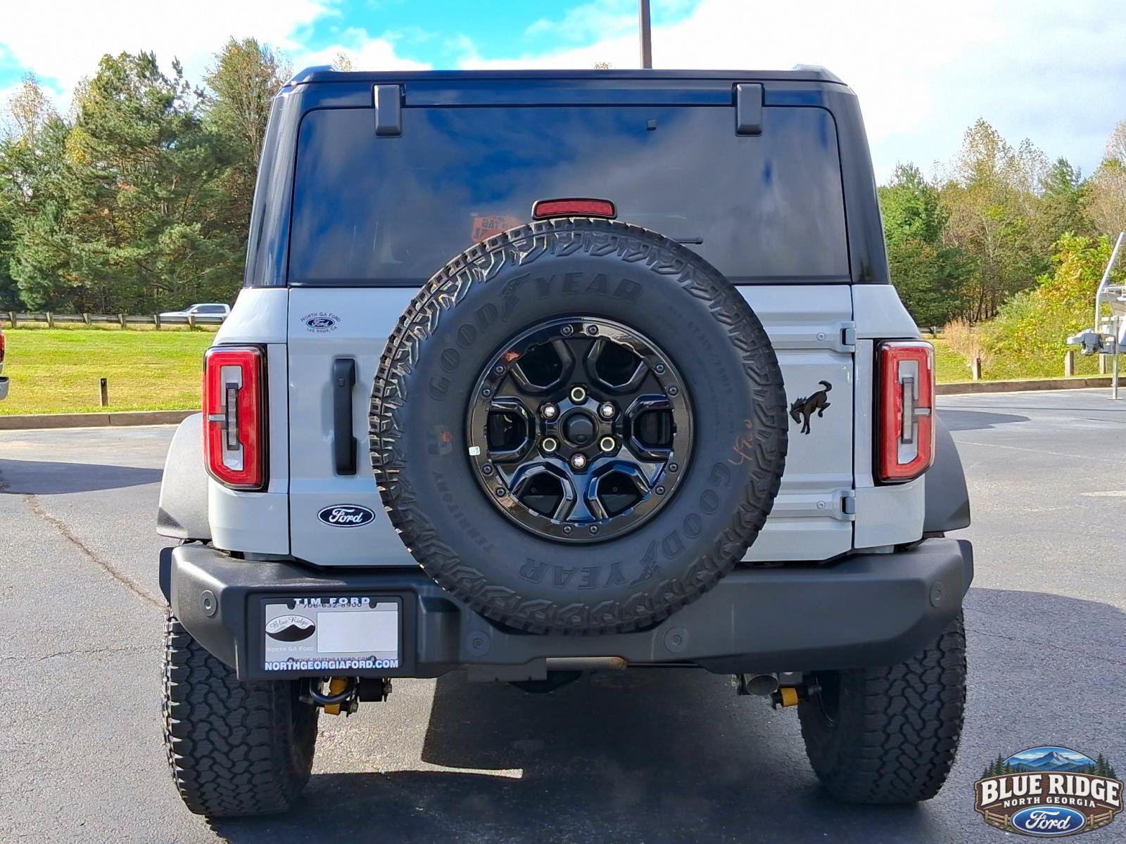 New 2026 Ford Bronco Outer Banks w/ Sasquatch Package AWD/4WD image 4